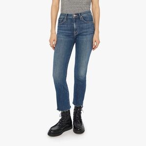 MOTHER The Insider Crop Step Fray Girl Crush jeans